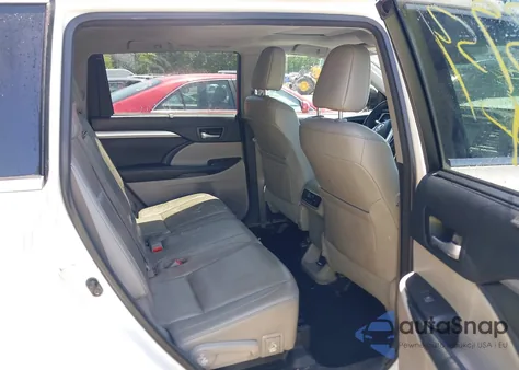 2017 Toyota Highlander Xle z USA, uszkodzony, nr VIN 5TDJZRFH0HS395625